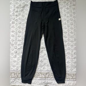 Vuori Black Joggers